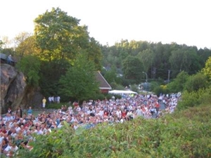 Bjørn Eidsvåg og Lisa Nilsson i Fred. Olsen parken 31. juli 2008