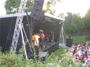 Bjørn Eidsvåg og Lisa Nilsson i Fred. Olsen parken 31. juli 2008